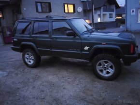 Jeep Cherokee - 2