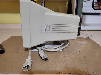 CRT monitor Nemecky - 2