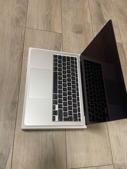 Apple MacBook Air M1 2020 - 2