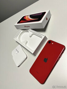 iPhone SE 64GB červený - 2