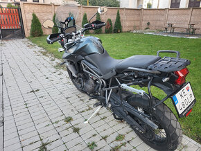 Triumph Tiger 800 XCa - 2