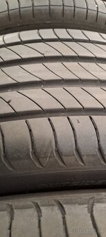 Predám 4ks jazdené letné 215/55r18-99V Michelin - 2