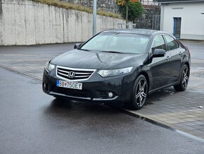 Honda Accord 2.0 i-VTEC - 2