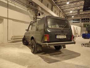 Lada Niva špeciál 1,7i 2005 55000km Nová STK EK - 2