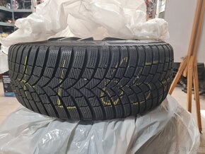 225/45 r17 zimne - 2