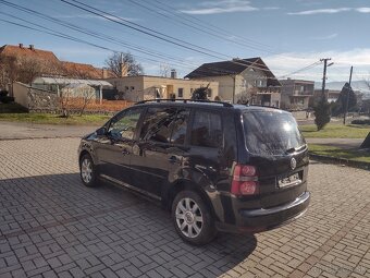 VW TOURAN 1.9 TDI NAJ.192000 KM ROK VÝROBY 2009 - 2