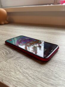 Predám iPhone XR 64GB Red - 2