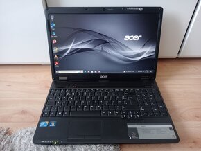 predám notebook Acer extensa 5635 / 4gb ram / 120gb ssd - 2