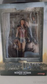 Figurka Wonderwoman - 2