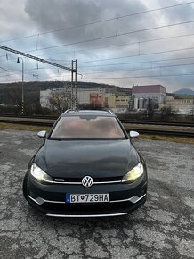 VW Golf Variant AllTrack 2.0 TDI 4x4 - 2