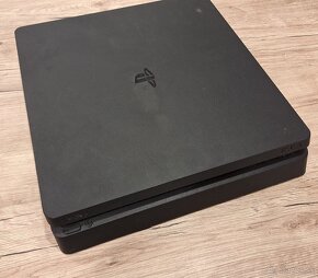 SONY PS4 500GB - 2