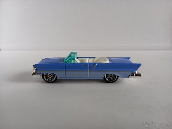 MATCHBOX - 1957 LINCOLN PREMIERE-POZRI DETAILNÉ FOTO - 2