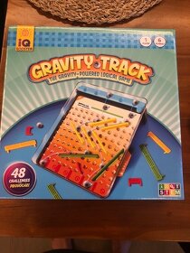 Predám 3D Puzzle topánka a hru Gravity track - 2