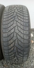 Predam zimne pneu 205/55 r16 YOKOHAMA - 2