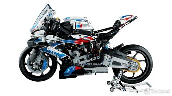 Motorka BMW M 1000 RR - 2