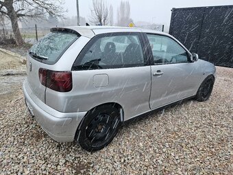 Seat Ibiza šport 1.9tdi 81kw ASV Cupra - 2