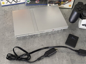 Sony Playstation 2, 1 ovládač, 8MB karta, 3 hry - 2