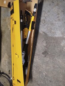 Predám Dewalt dcmps567n aku - 2