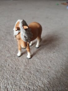 Schleich kone po 5 eur - 2