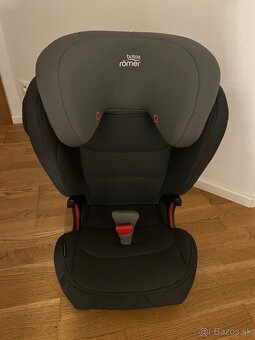 Britax Romer Kidfix  III M Sict isofix/15-36kg/šedá - 2