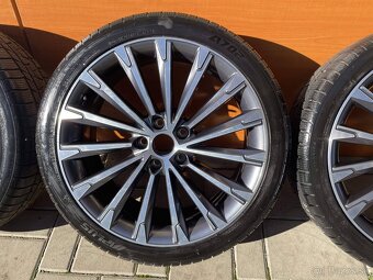 BECRUX  orig.skoda  5x112  7,5j x19 ET 48 VW Seat  225 40 R1 - 2