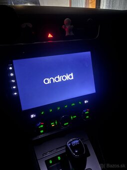 Android Autorádio 4+64GB Android 13 - 2