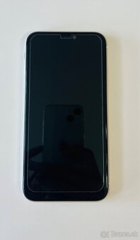 iPhone 11 64GB - 2