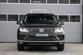 Volkswagen Touareg II 3 V6 TDI BMT 4MOTION - 2