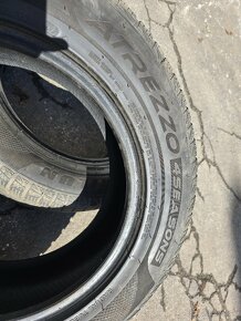 Predám celoročne pneumatiky 215/60 R16 - 2