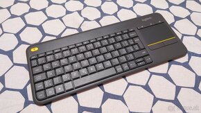 Nová bezdrôtová klávesnica Logitech K400 Plus - 2