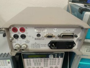 Stolne multimetre Fluke 8842A a Keithley 2015 THD-Tektronix - 2