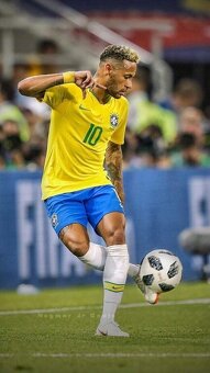 Futbalový dres Brazílskej repre s podpisom samotného Neymara - 2