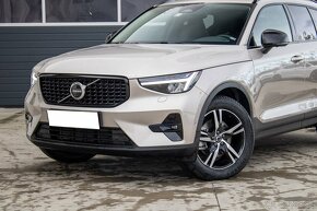 Volvo XC40 B4 Plus Bright AWD A/T/Gold/ - 2