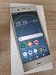 Sony Xperia XZ1 TOP STAV - 2