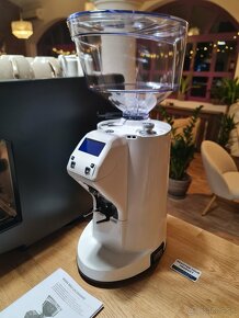 Nuova Simonelli MDXS CORE biela - 2