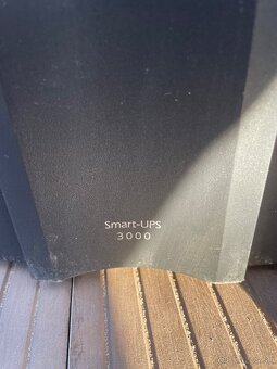 APC Smart UPC 3000 - 2