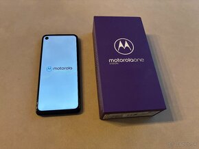 Motorola One Vision - 2