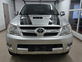 TOYOTA HILUX 3.0 MANUÁL - 2