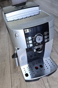 Kávovar De Longhi Magnicica S - 2