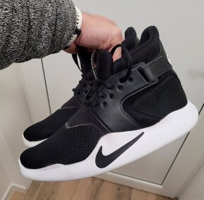 Nike - 2