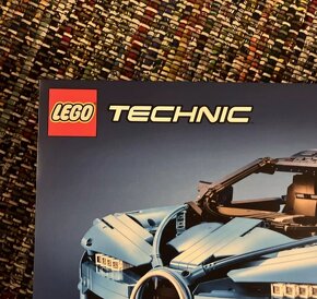 Nové LEGO Technic 42083 Bugatti Chiron - 2