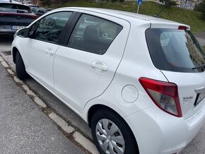 Toyota yaris 1,0i 2014 139000km kup v SR - 2