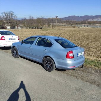 Škoda Octavia 1.6 MPI sedan benzín - 2