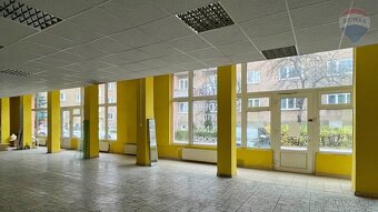 PRENÁJOM komerčné priestory 520 m2 Staré sídlisko Prievidza - 2