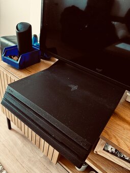 Playstation 4 PRO - 2