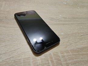 Iphone 8 64gb plnefunkcny bez poskodenia telefon v super sta - 2