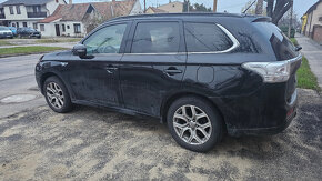 Mitsubishi Outlander PHEV 4x4 2.0 - 2