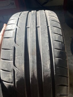 225/45R17 - 2