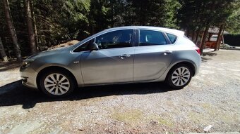 Predám Opel Astra J Cosmo 12/2013 - 2