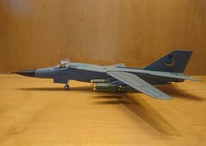 F-111 Aardvark - model letadla 1:72 - 2